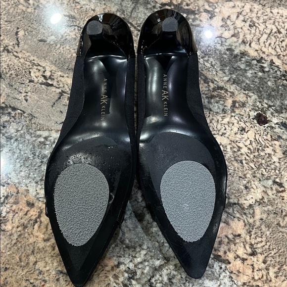 Anne Klein Black Patent Heels - Picture 8 of 11